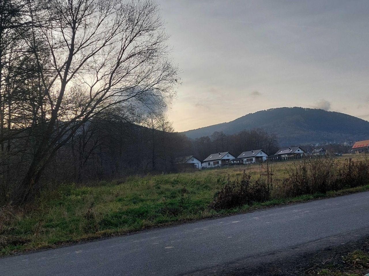 Działka rolno-budowlana Radziechowy. Zdjęcie 2