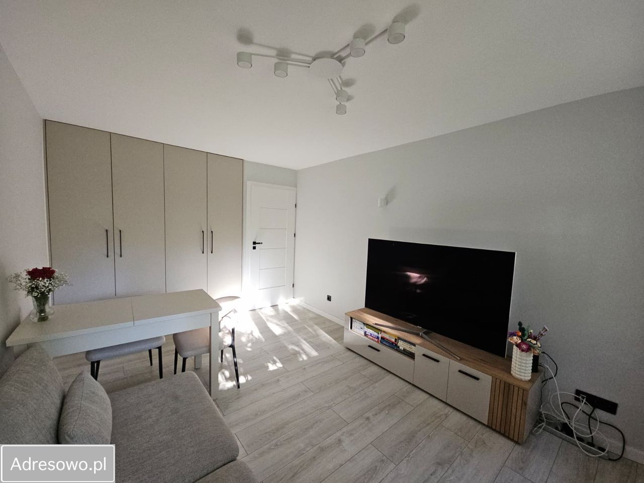 Mieszkanie 1-pokojowe Warszawa Mokotów, ul. Niegocińska. Zdjęcie 1