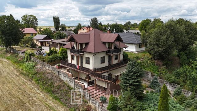 dom wolnostojący, 6 pokoi Zakrzów. Zdjęcie 1