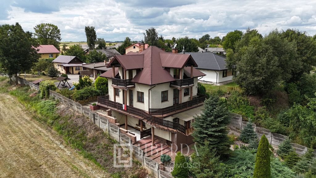 dom wolnostojący, 6 pokoi Zakrzów. Zdjęcie 1