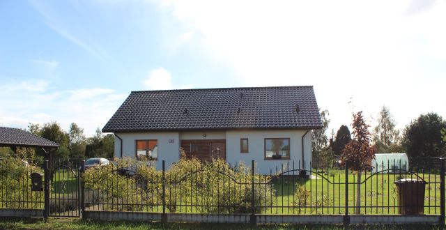 dom wolnostojący, 4 pokoje Białuń, ul. Agrestowa. Zdjęcie 2
