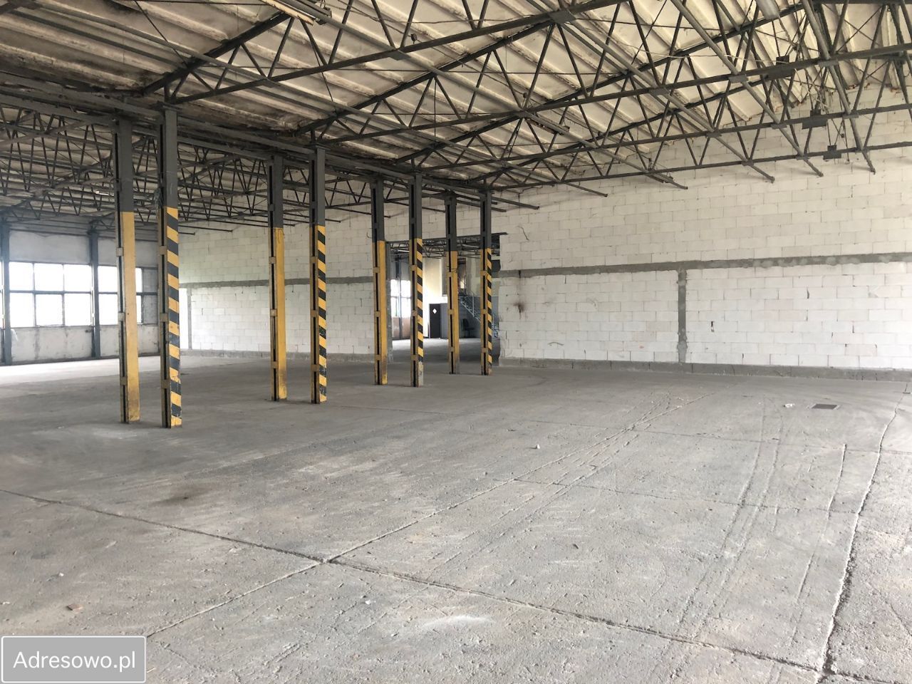 Hala/magazyn Prusice. Zdjęcie 4
