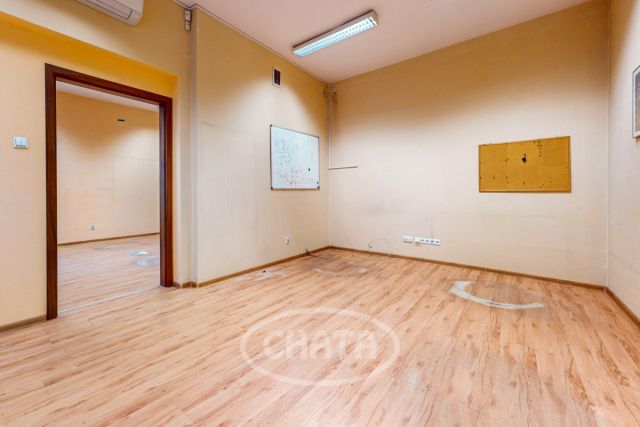 Lokal Wrocław Psie Pole, pl. Stanisława Staszica. Zdjęcie 1