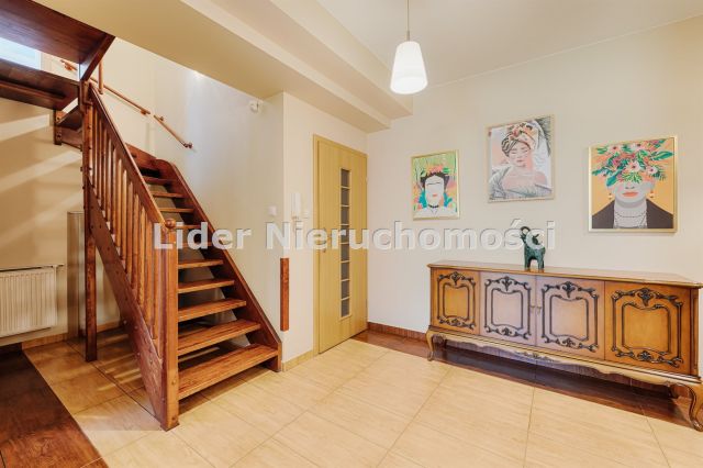 dom wolnostojący, 6 pokoi Pabianice, ul. Bugaj. Zdjęcie 25