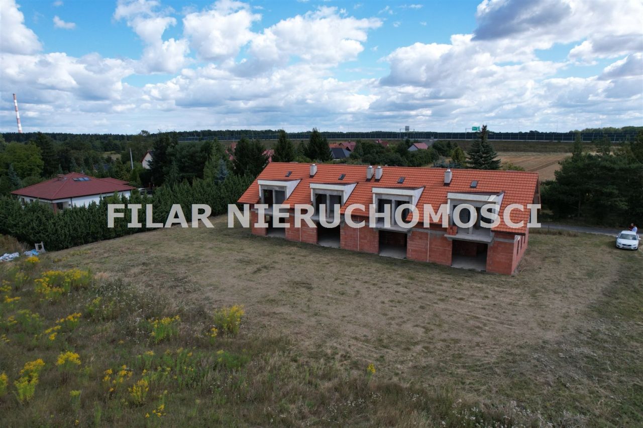 dom szeregowy, 5 pokoi Chróstnik. Zdjęcie 4