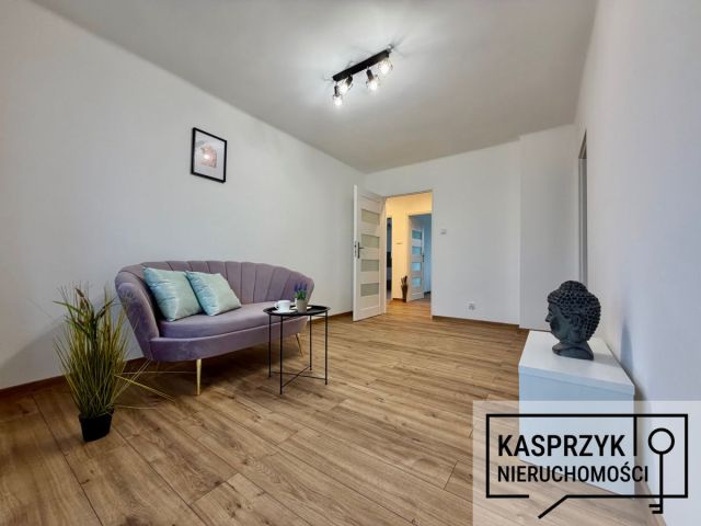 Mieszkanie 3-pokojowe Krosno, ul. Bohaterów Westerplatte. Zdjęcie 2