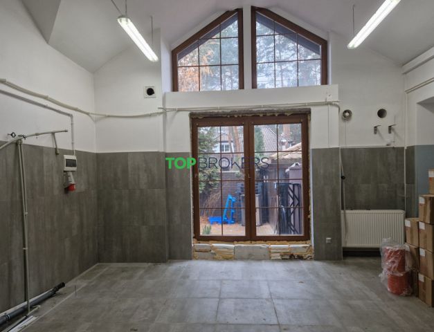 dom wolnostojący, 8 pokoi Warszawa Wawer. Zdjęcie 2