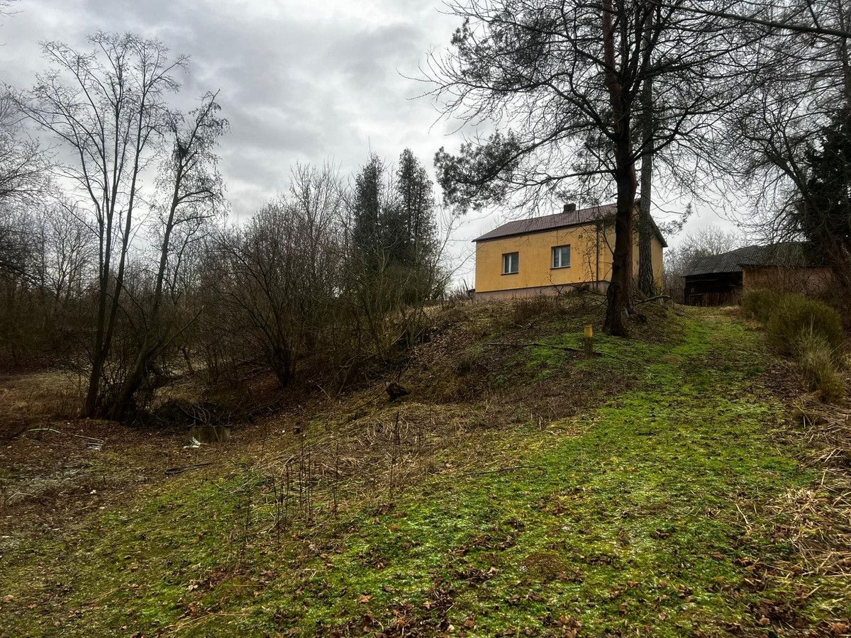 dom wolnostojący, 2 pokoje Stary Garbów. Zdjęcie 13