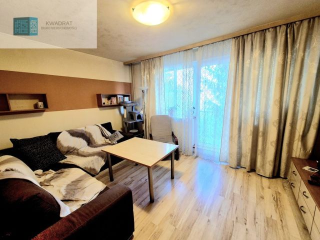 Mieszkanie 4-pokojowe Łódź Bałuty, ul. Biedronkowa. Zdjęcie 1