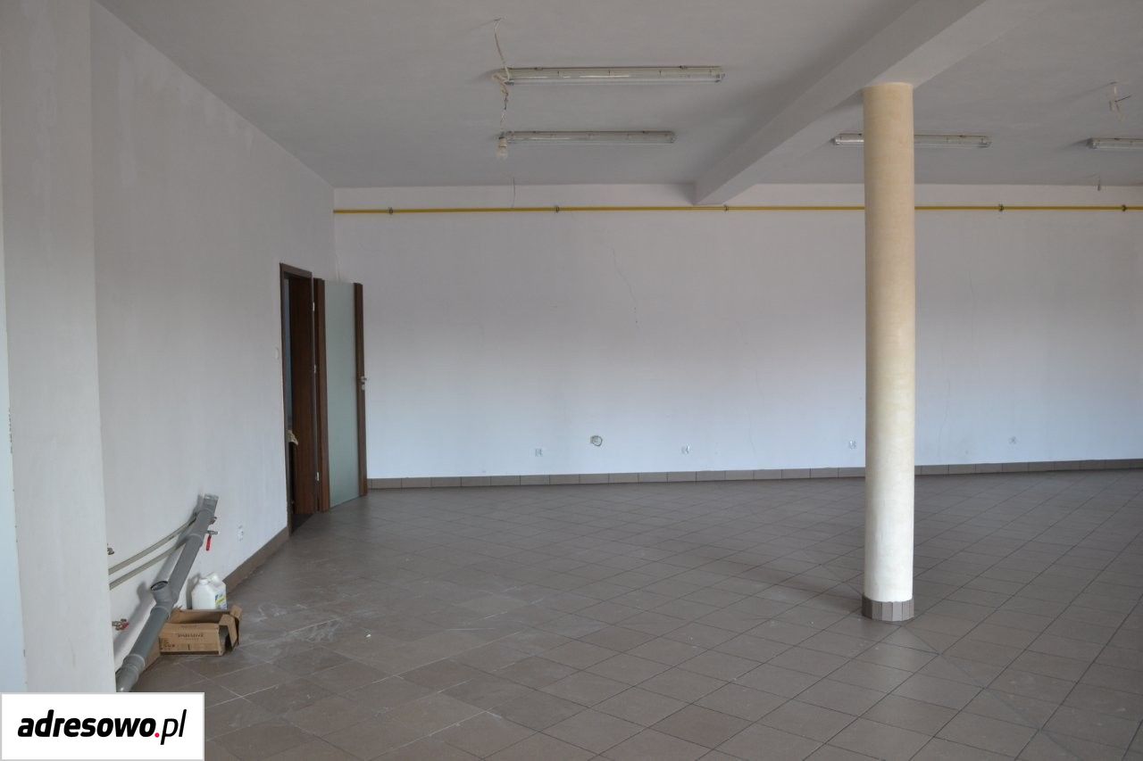 Lokal Radom Obozisko, ul. Rodziny Winczewskich. Zdjęcie 5