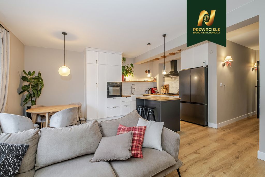 dom szeregowy, 4 pokoje Banino. Zdjęcie 2