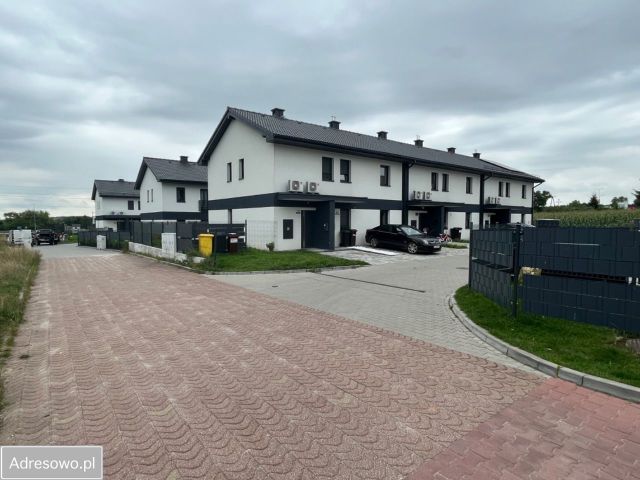 dom szeregowy, 5 pokoi Mikołów, ul. Maków. Zdjęcie 1