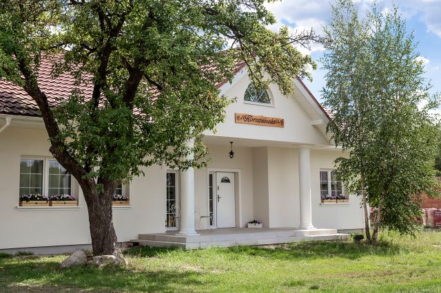 dom wolnostojący, 5 pokoi Osowiec, ul. Pachnących Jabłoni. Zdjęcie 1