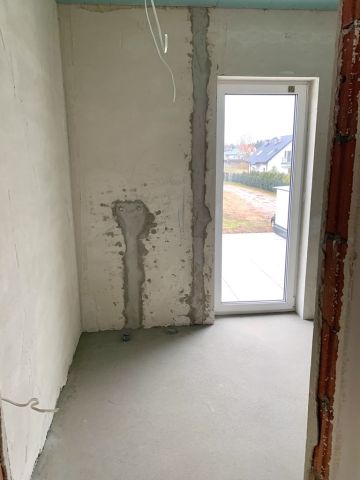 dom wolnostojący, 5 pokoi Borowa Góra. Zdjęcie 25