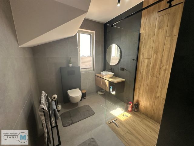 dom wolnostojący, 5 pokoi Brynica. Zdjęcie 10