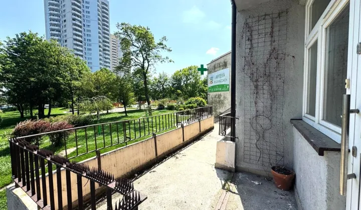 Lokal Katowice Zawodzie, al. Walentego Roździeńskiego