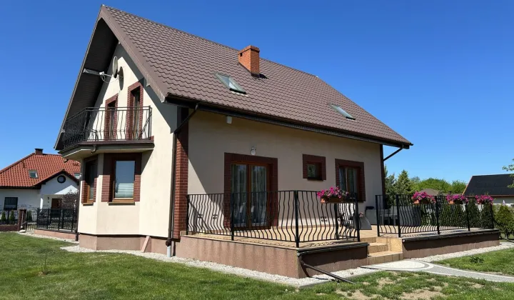 dom wolnostojący, 5 pokoi Gniewino