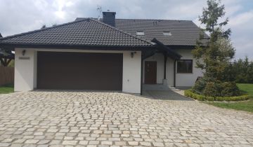 dom wolnostojący, 5 pokoi Czernica, ul. Wiśniowa