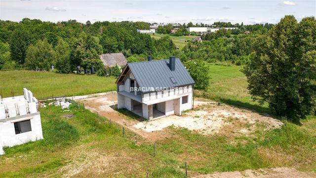 dom wolnostojący, 4 pokoje Stojowice. Zdjęcie 2