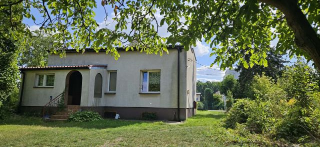 dom wolnostojący, 2 pokoje Radom Halinów, ul. Marglowa. Zdjęcie 1