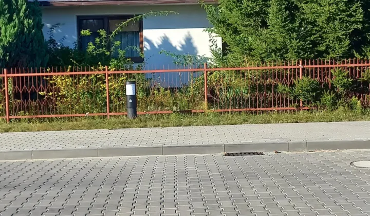 dom wolnostojący, 5 pokoi Sanniki, ul. Żabia