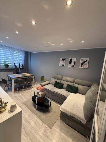 Mieszkanie 3-pokojowe Tychy. Zdjęcie 1