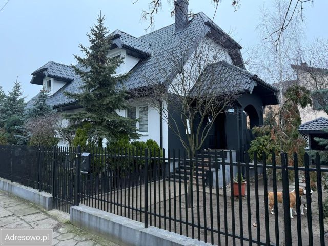 dom wolnostojący, 3 pokoje Sochaczew Centrum, ul. Targowa. Zdjęcie 1