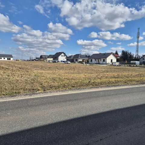 Działka budowlana Skrzynki, ul. św. Huberta. Zdjęcie 1