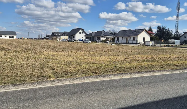 Działka budowlana Skrzynki, ul. św. Huberta