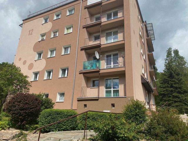 Mieszkanie 2-pokojowe Jelenia Góra Centrum, ul. Wzgórze Grota-Roweckiego. Zdjęcie 1