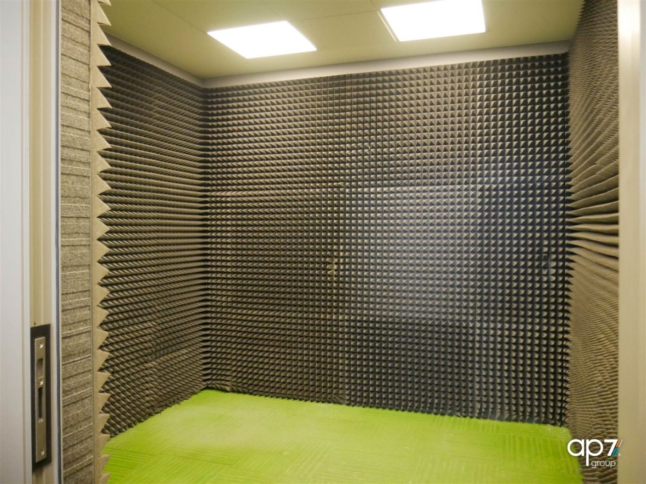 Lokal Kraków Podgórze, rynek Podgórski. Zdjęcie 4