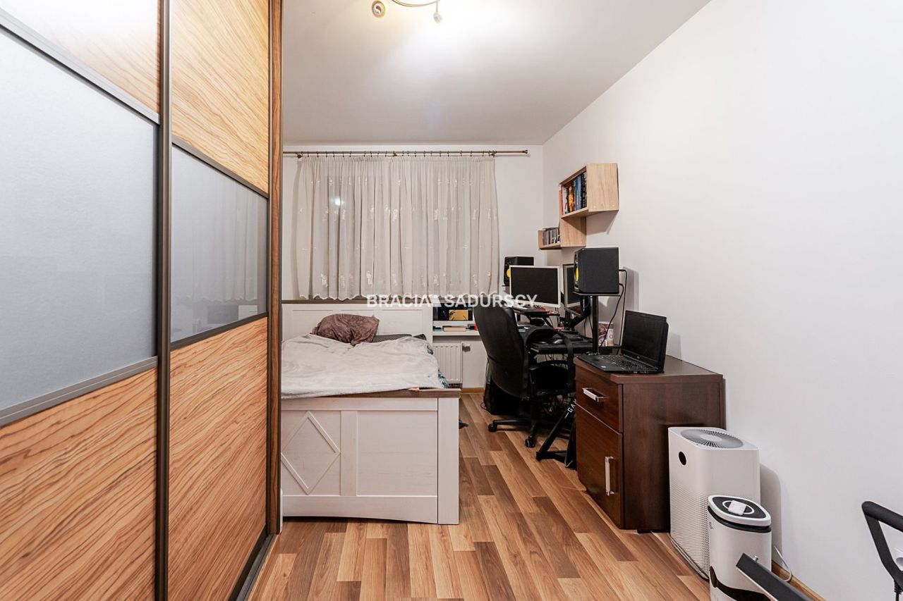 Mieszkanie 3-pokojowe Kraków Łagiewniki-Borek Fałęcki, ul. Aleksandra Fredry. Zdjęcie 11