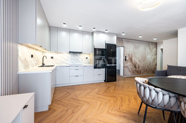 Mieszkanie 3-pokojowe Rzeszów, ul. Ignacego Solarza. Zdjęcie 2