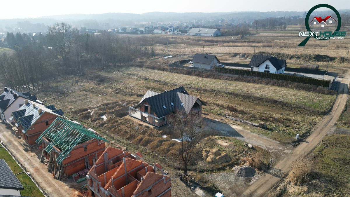 bliźniak, 4 pokoje Rączna. Zdjęcie 9