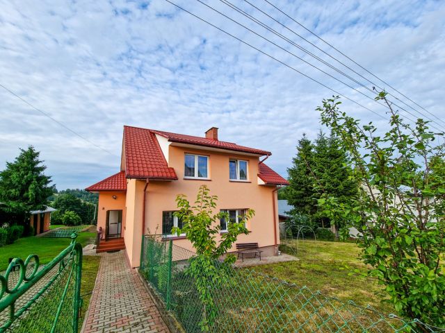 dom wolnostojący, 5 pokoi Berezka. Zdjęcie 1