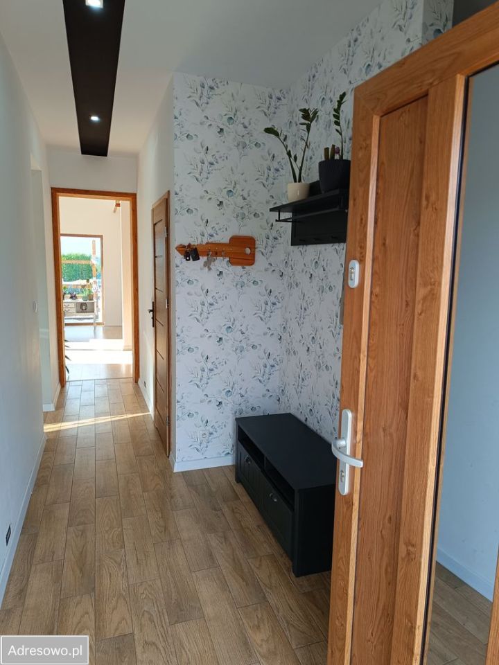 dom wolnostojący, 5 pokoi Trzemeszno. Zdjęcie 2