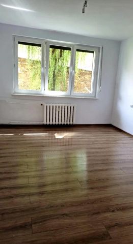 Mieszkanie 3-pokojowe Ostrów Wielkopolski Centrum, ul. Wrocławska. Zdjęcie 1