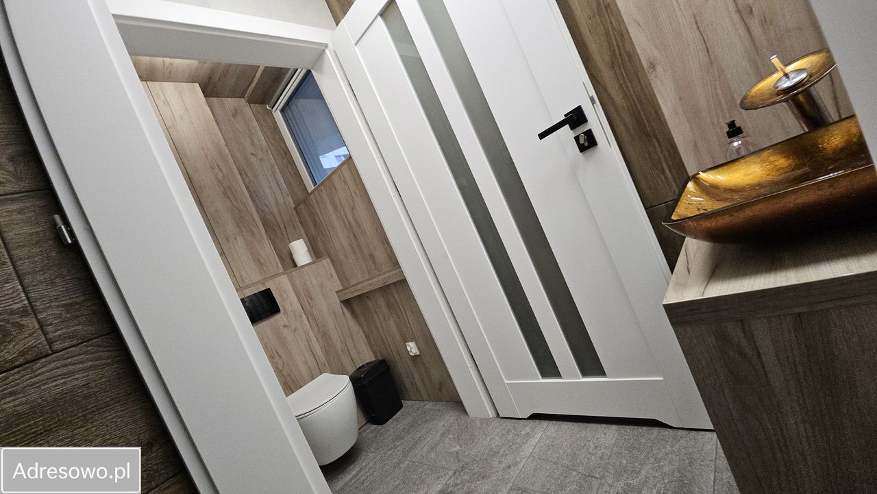 dom wolnostojący, 10 pokoi Piotrków Trybunalski Śródmieście, ul. Litewska. Zdjęcie 14