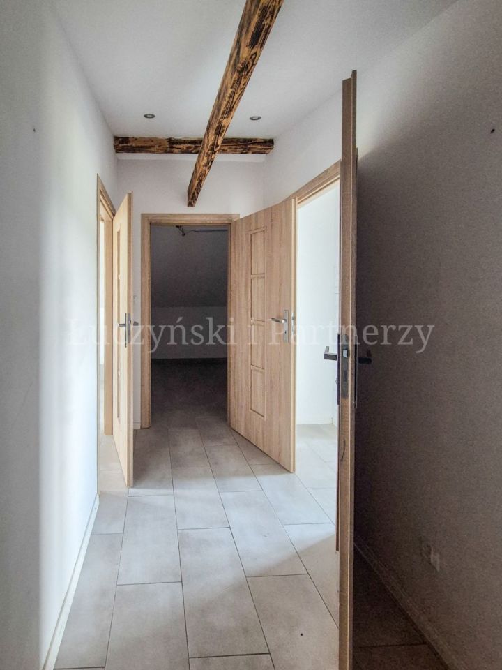 dom wolnostojący, 8 pokoi Jelenia Góra. Zdjęcie 11