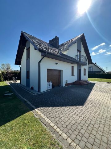 dom wolnostojący, 6 pokoi Gliwice Brzezinka, ul. Tarnopolska. Zdjęcie 1