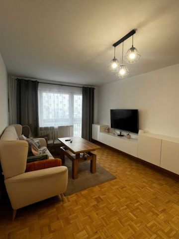 Mieszkanie 3-pokojowe Bielsko-Biała Osiedle Karpackie. Zdjęcie 1