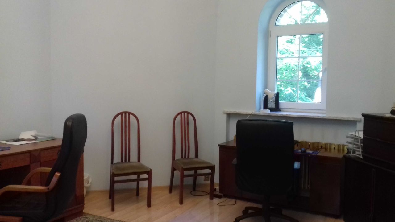 Biuro Piaseczno Zalesie Dolne, al. Brzóz. Zdjęcie 3