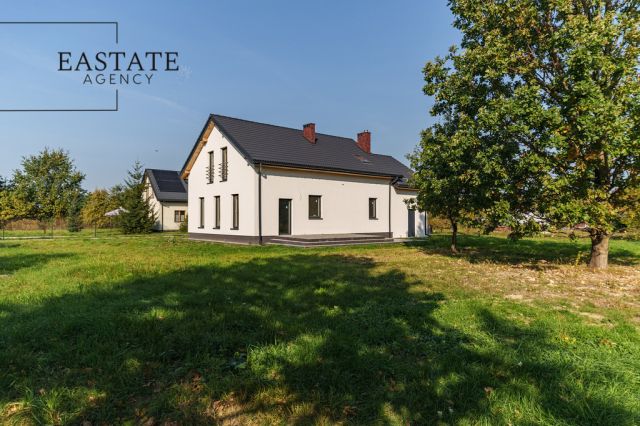 dom wolnostojący, 6 pokoi Desno. Zdjęcie 17