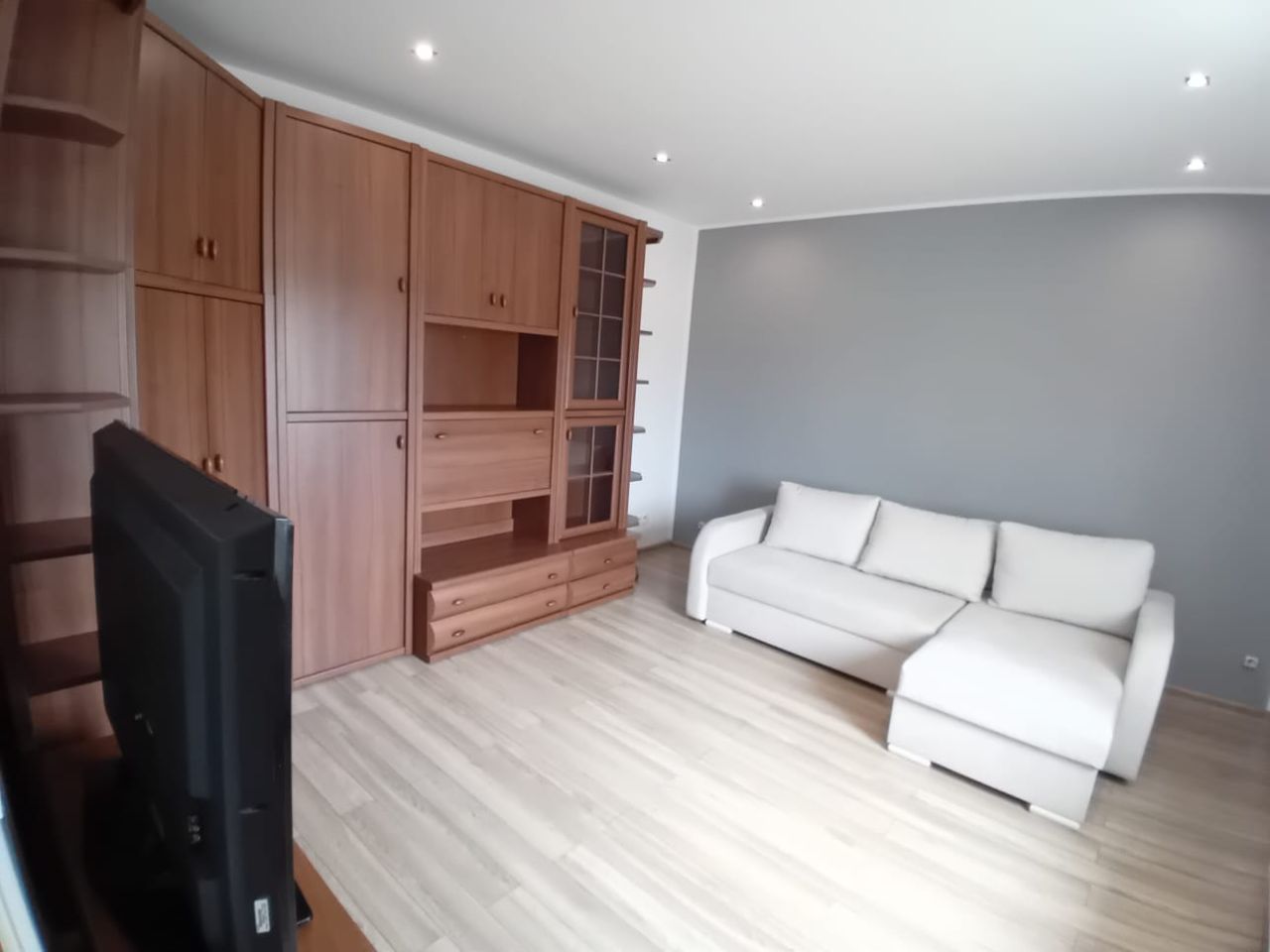 Mieszkanie 1-pokojowe Opole Gosławice, ul. Oleska. Zdjęcie 2