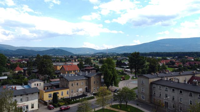 Nieruchomość komercyjna Mysłakowice, ul. Ignacego Daszyńskiego. Zdjęcie 1