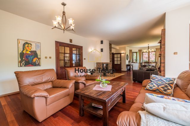 dom wolnostojący, 7 pokoi Myślęcinek, ul. Krucza. Zdjęcie 4