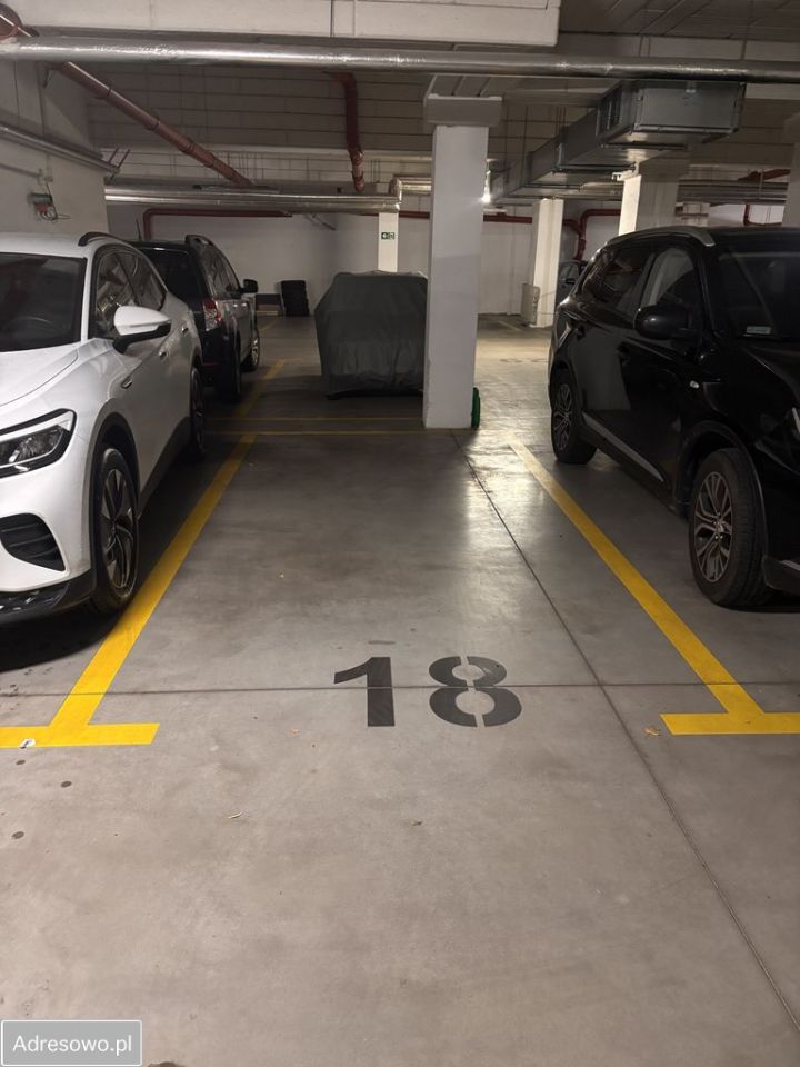 Garaż/miejsce parkingowe Warszawa Wilanów, ul. Aleksandra Gieysztora