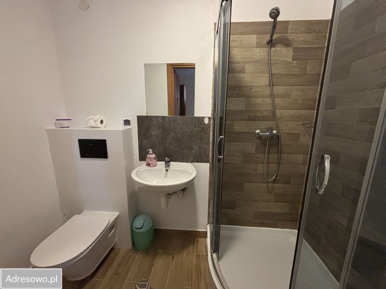 dom wolnostojący, 10 pokoi Nadole. Zdjęcie 3