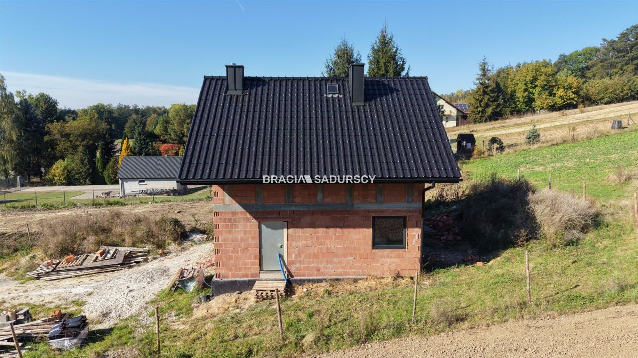 dom wolnostojący, 5 pokoi Wysocice. Zdjęcie 19