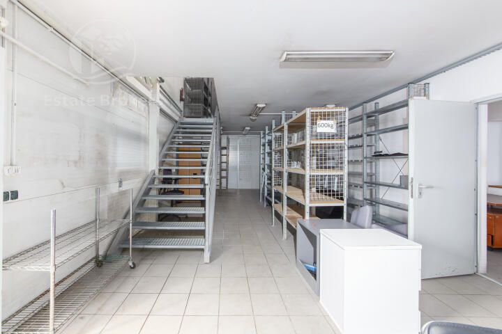 Lokal Wrocław Krzyki, al. Karkonoska. Zdjęcie 15